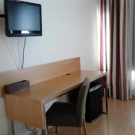 Hotel Feria 3*